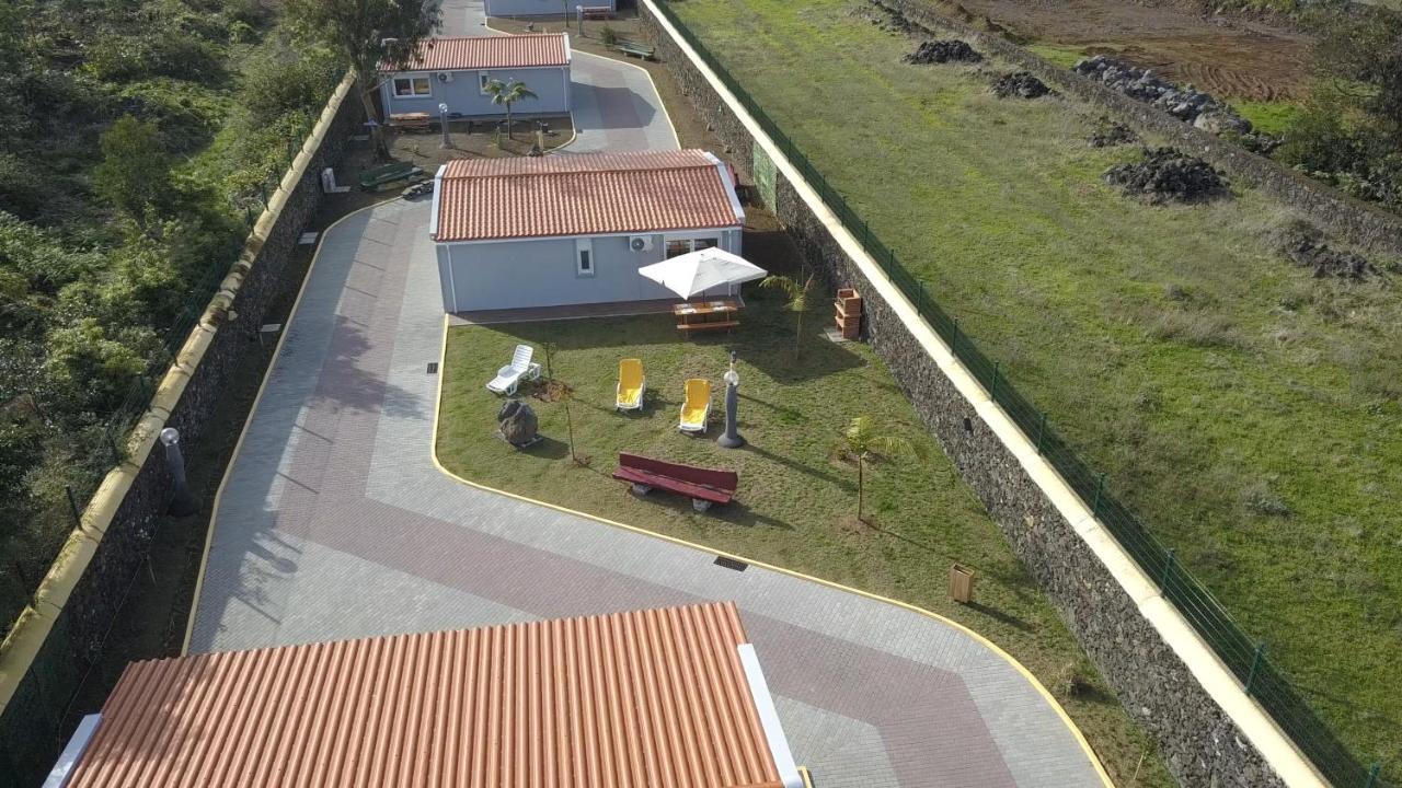 Parrots'Village Rabo de Peixe Bagian luar foto